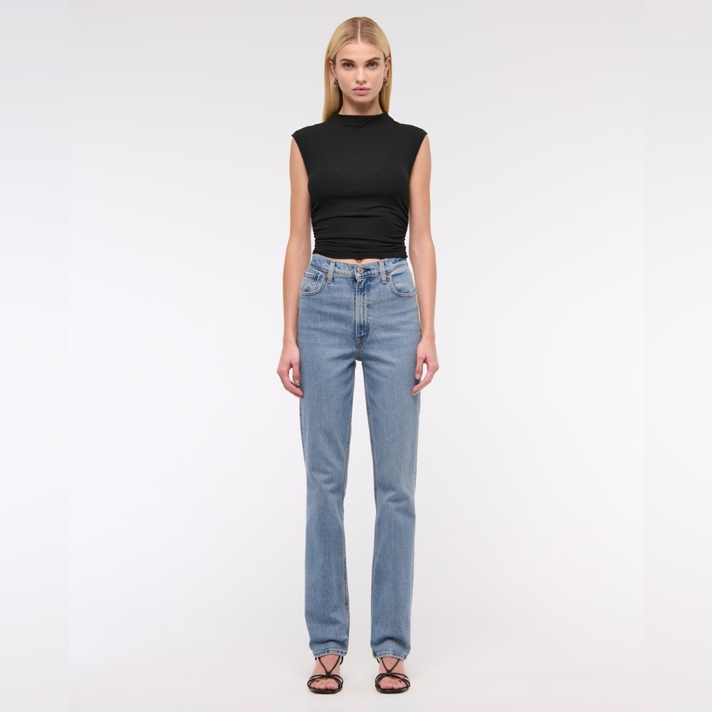 A&F 90s Straight Jeans